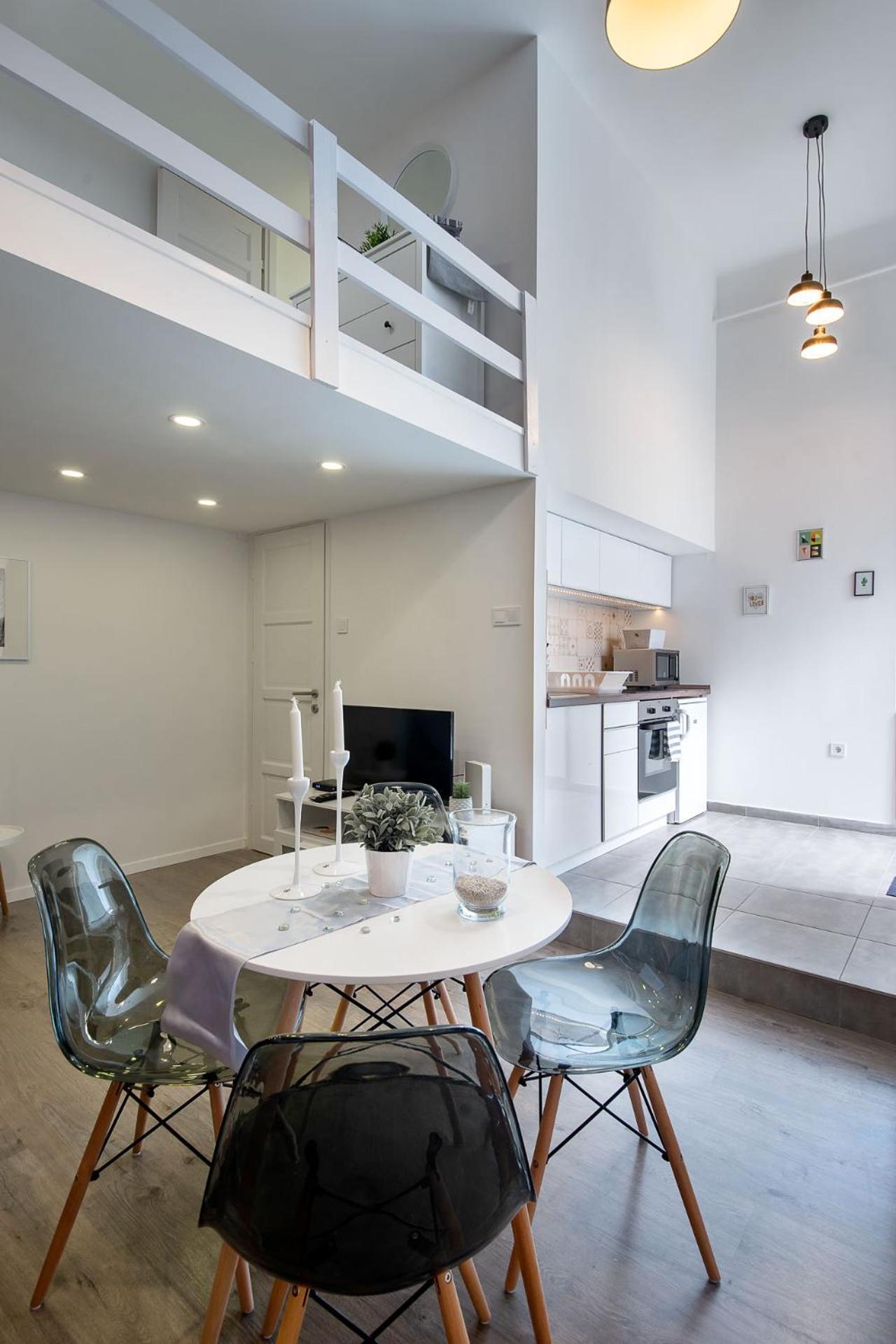 Amazing Kazinczy Flat No. 1 Budapest Exterior photo