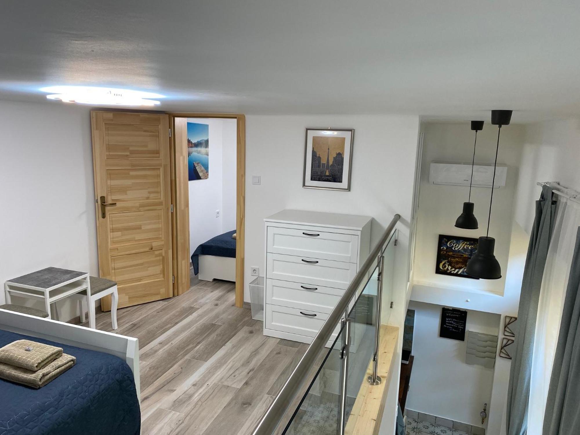 Amazing Kazinczy Flat No. 1 Budapest Exterior photo