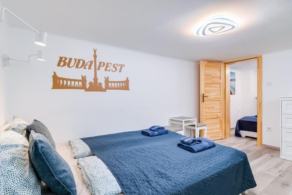 Amazing Kazinczy Flat No. 1 Budapest Exterior photo