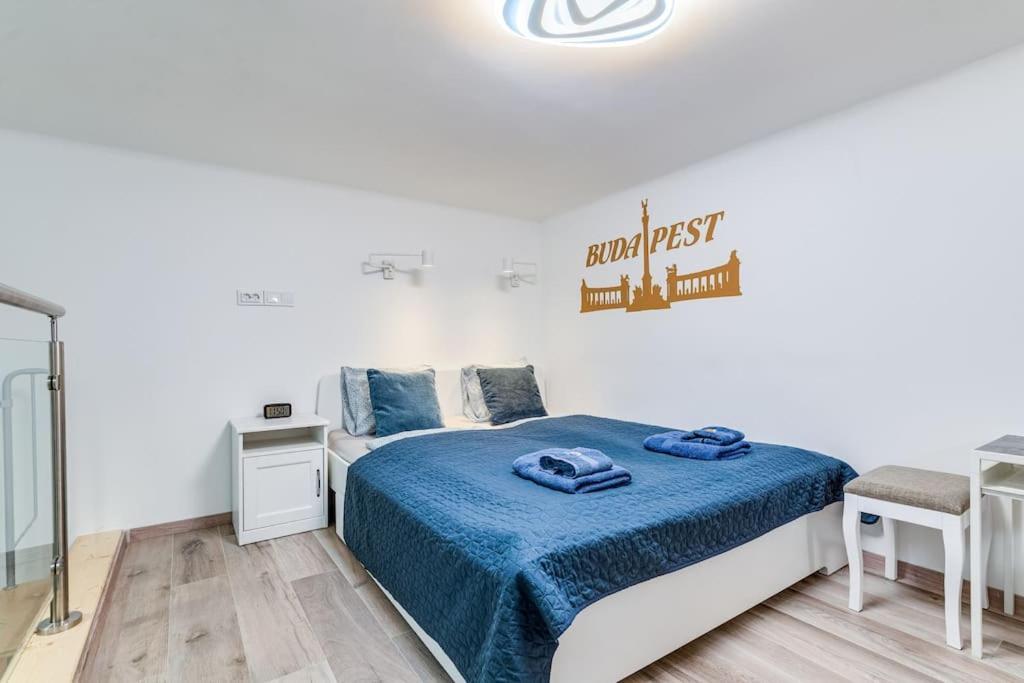 Amazing Kazinczy Flat No. 1 Budapest Exterior photo